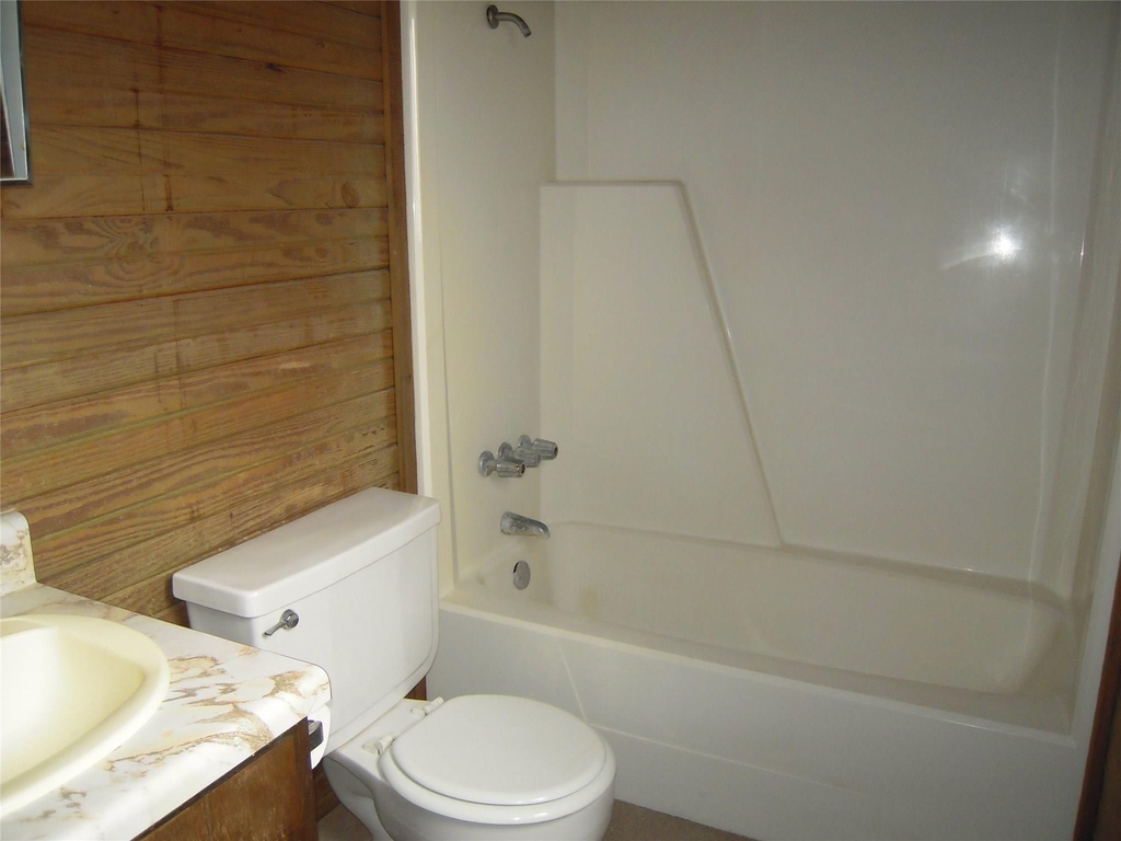24605 Pools Creek E - Photo 4