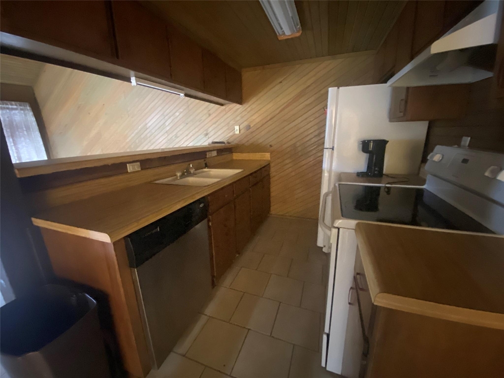 24605 Pools Creek E - Photo 11