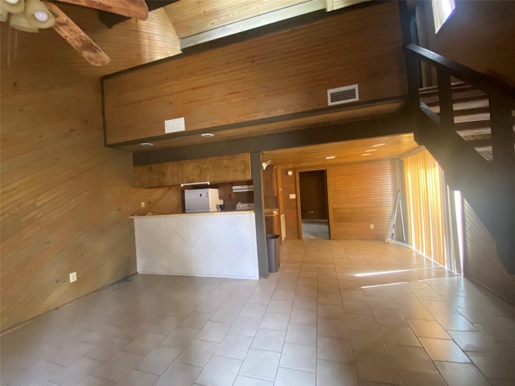 24605 Pools Creek E - Photo 16