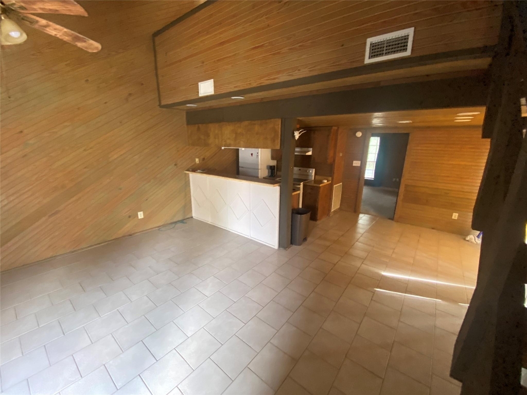 24605 Pools Creek E - Photo 17