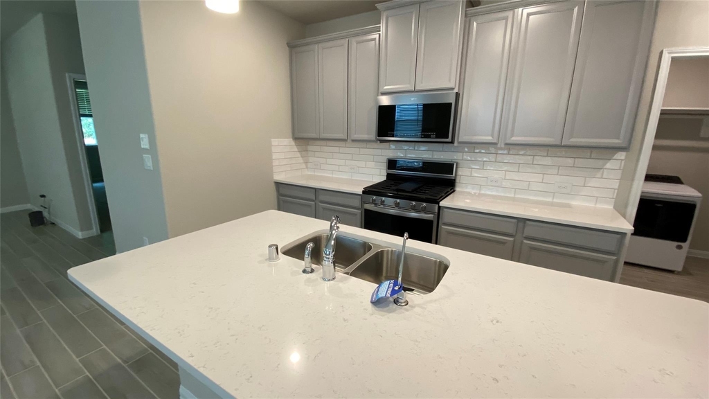7059 Silverleaf Oak Street - Photo 7