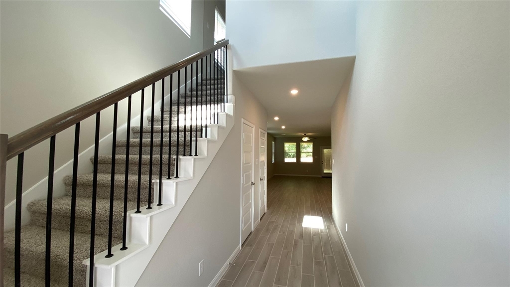 7059 Silverleaf Oak Street - Photo 4