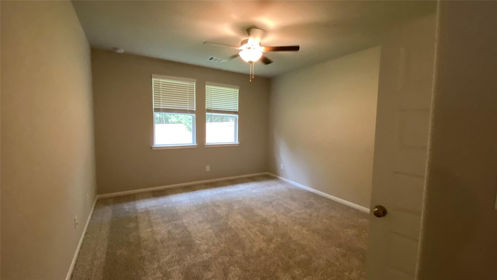 7059 Silverleaf Oak Street - Photo 11