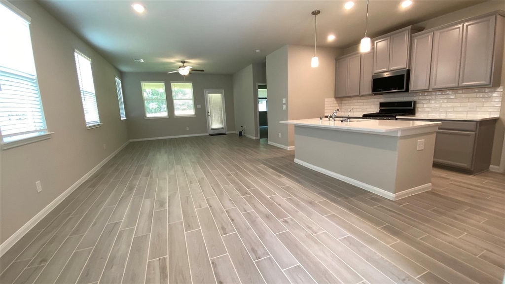 7059 Silverleaf Oak Street - Photo 5