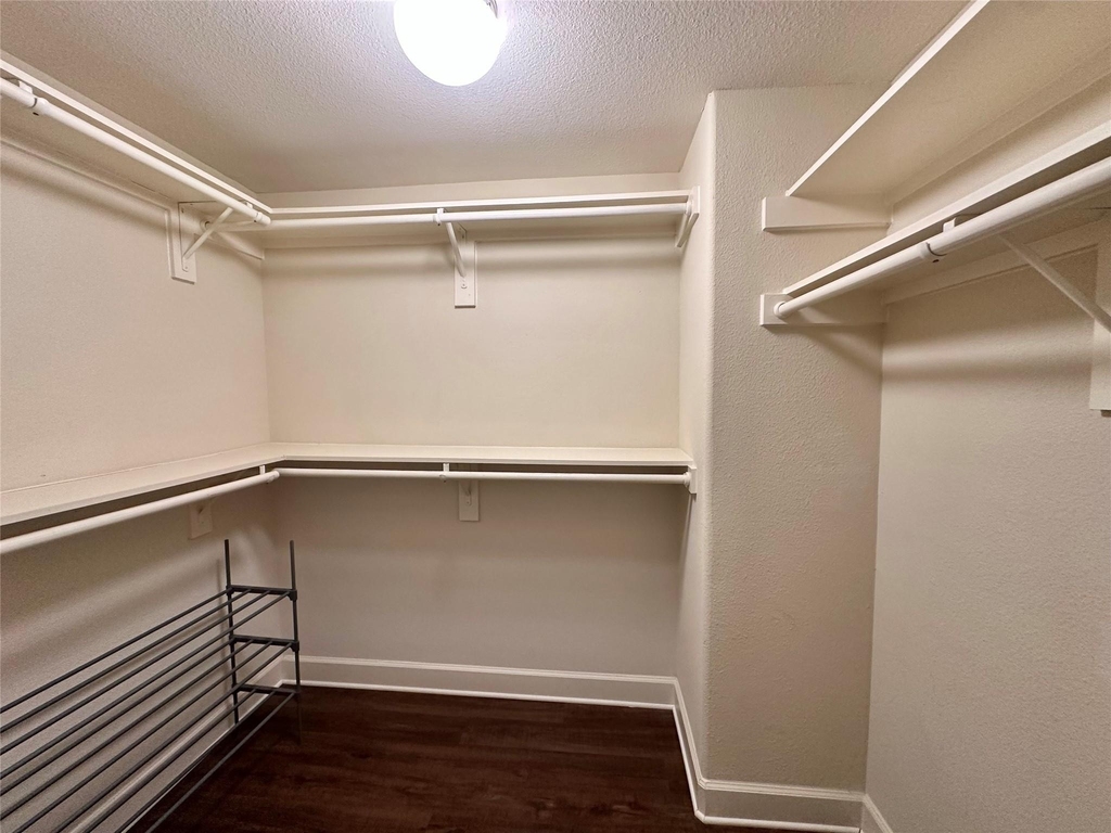 1602 Elgin Street - Photo 15