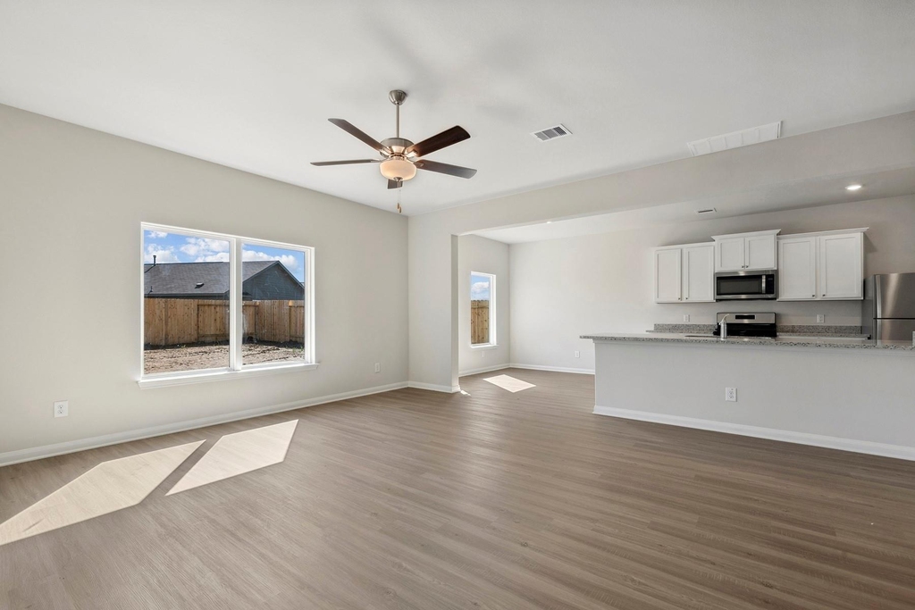324 Fastboy Lane - Photo 2