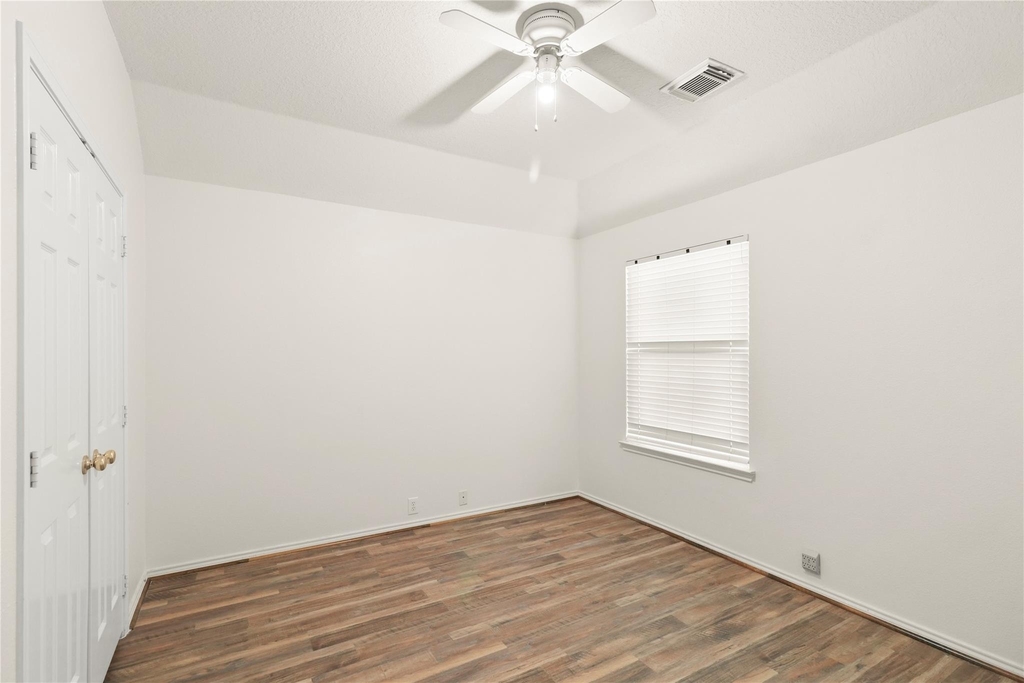 20510 Pioneer Bend Court - Photo 14