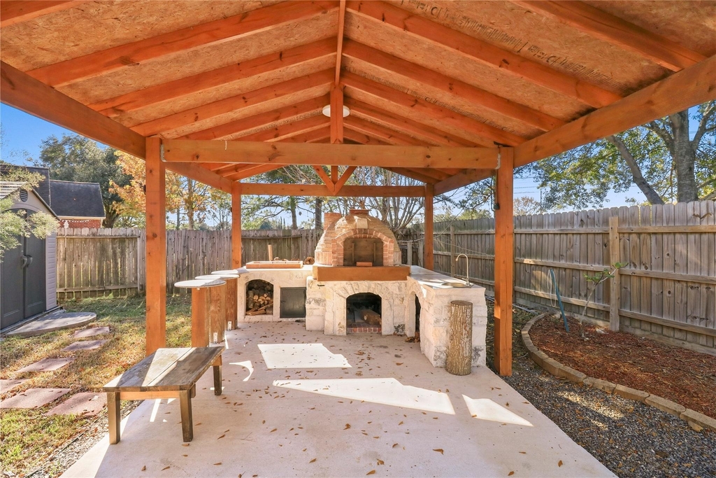 20510 Pioneer Bend Court - Photo 9