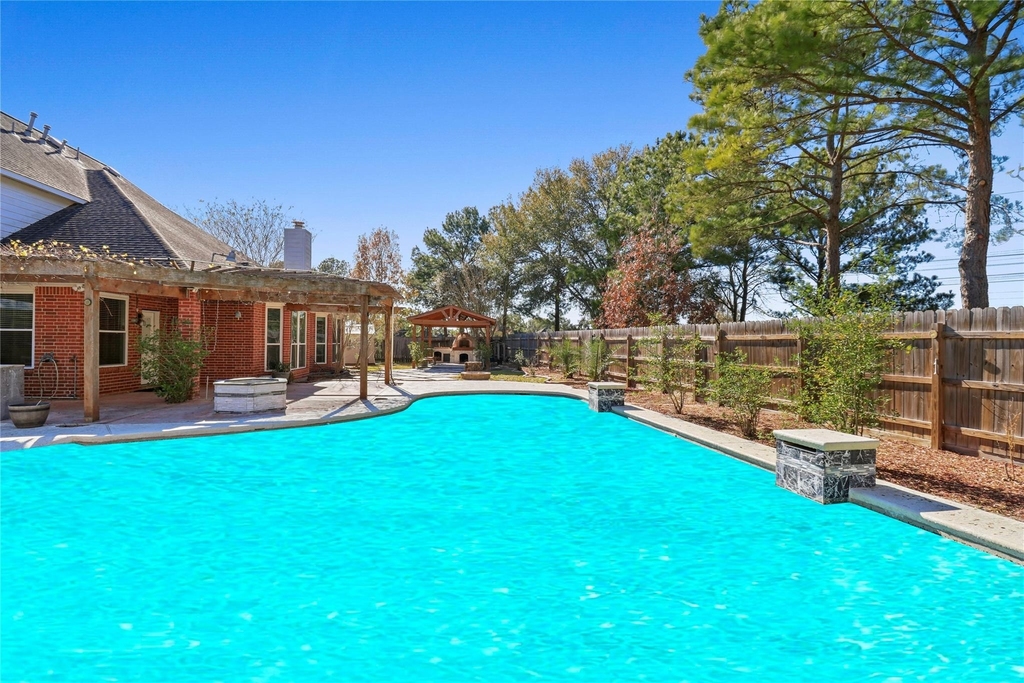 20510 Pioneer Bend Court - Photo 4