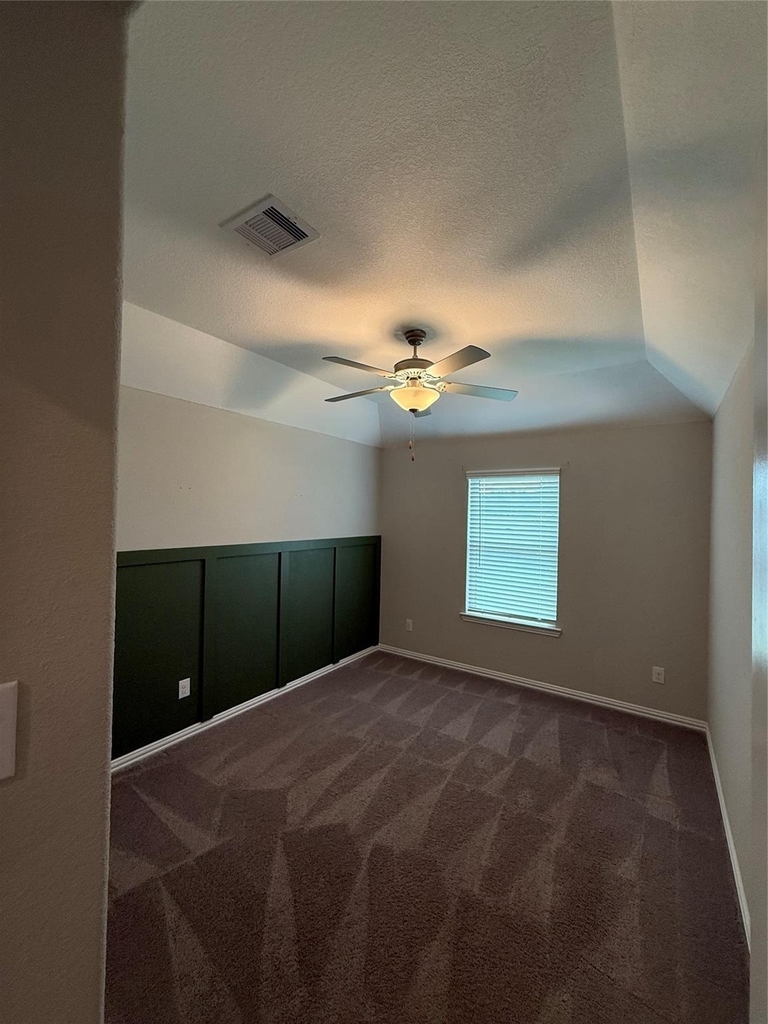 1562 Ancient Oak Lane - Photo 5