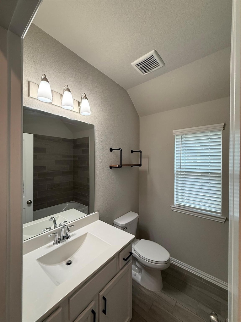 1562 Ancient Oak Lane - Photo 6