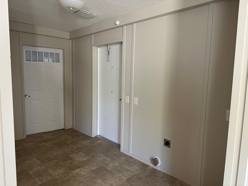 1301 Avenue A - Photo 5