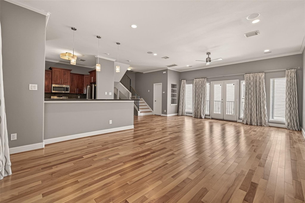 1107 Saint Charles Street - Photo 9