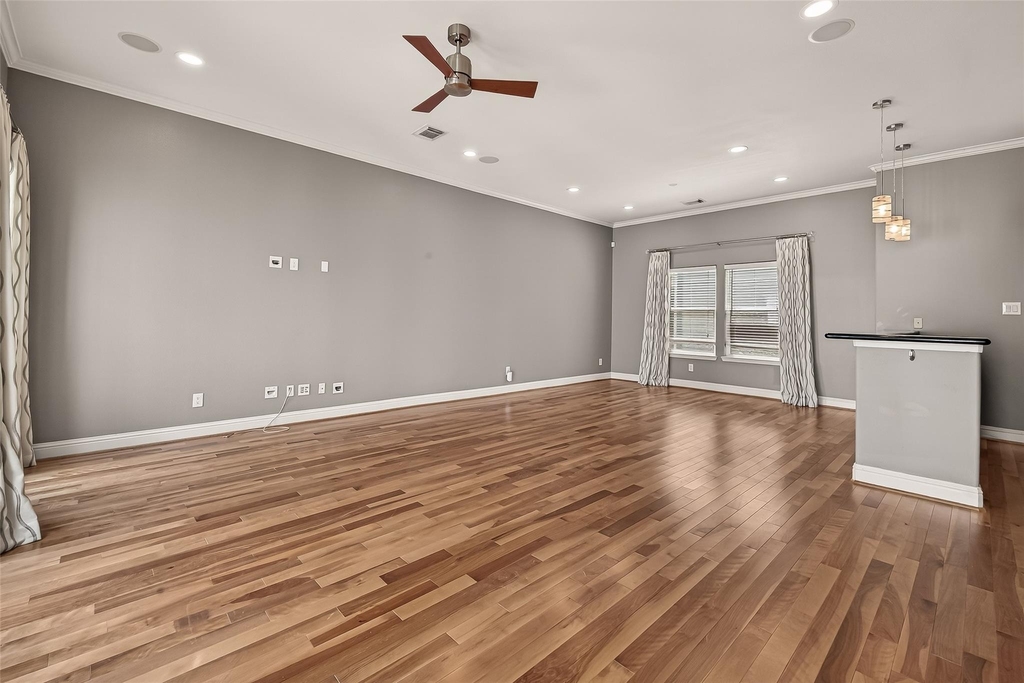 1107 Saint Charles Street - Photo 17
