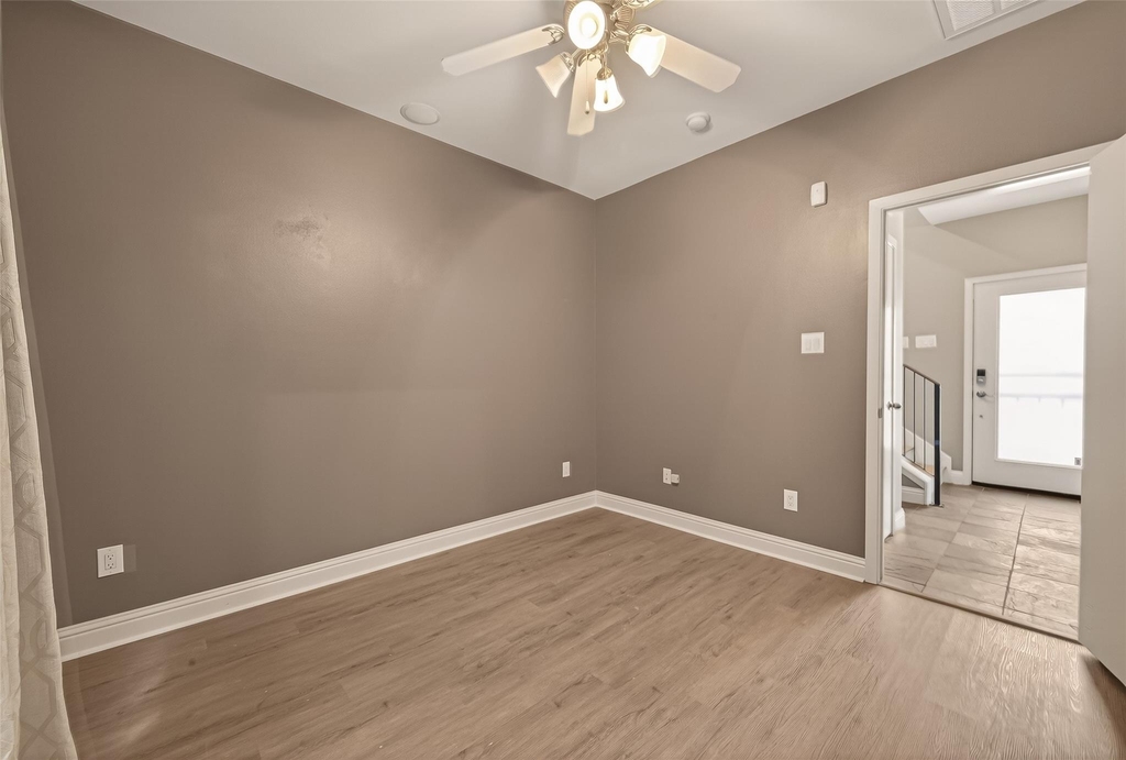 1107 Saint Charles Street - Photo 27