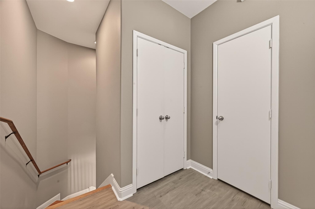 1107 Saint Charles Street - Photo 32