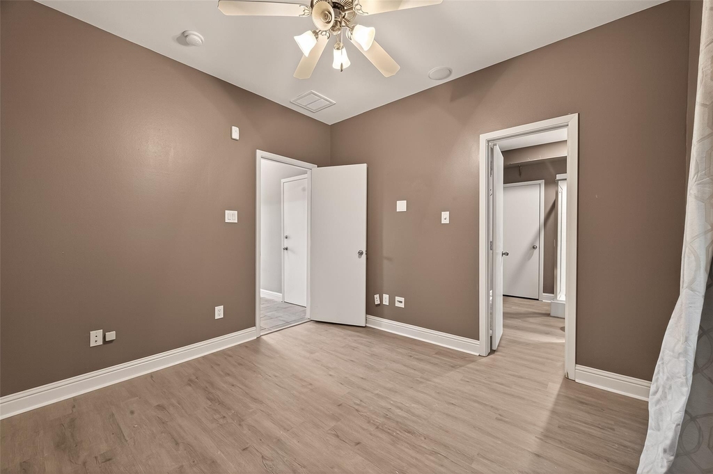 1107 Saint Charles Street - Photo 29