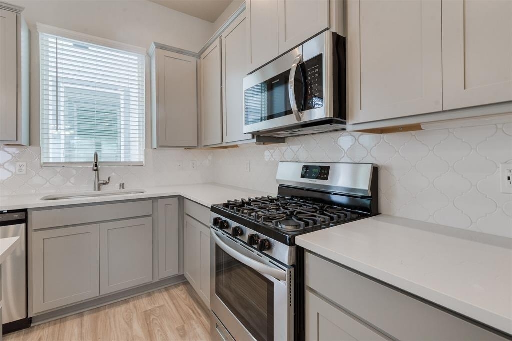 7705 Rainbow Close Lane - Photo 11
