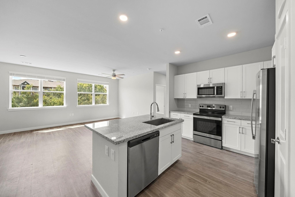1575 League Line Road - Photo 0