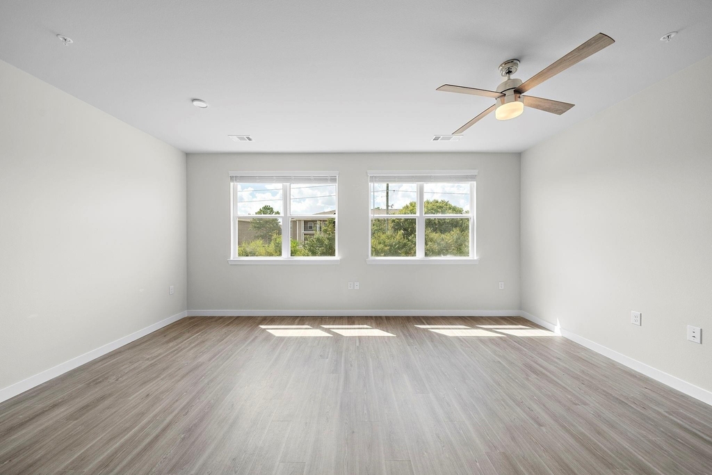 1575 League Line Road - Photo 3