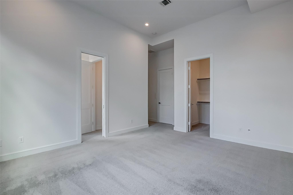 8926 Spring Knoll Forest Drive - Photo 17