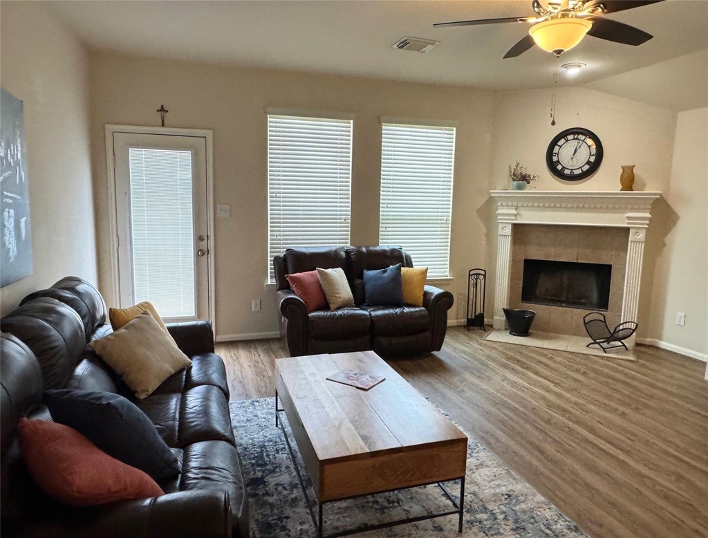 21818 Saragosa Pond Lane - Photo 3