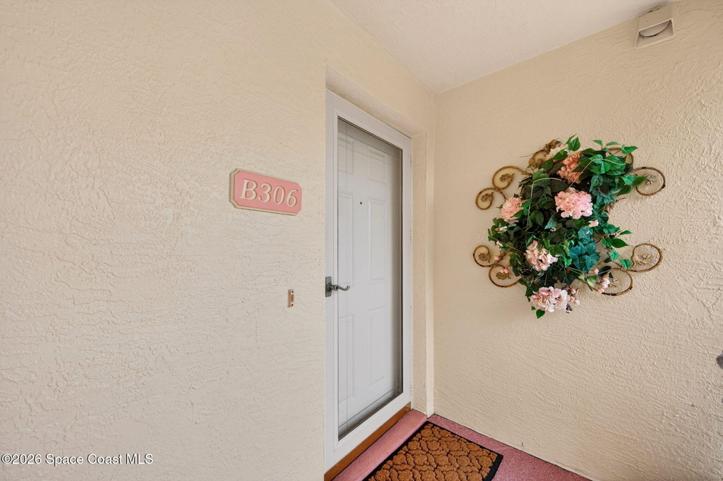 102 Riverside Drive - Photo 10