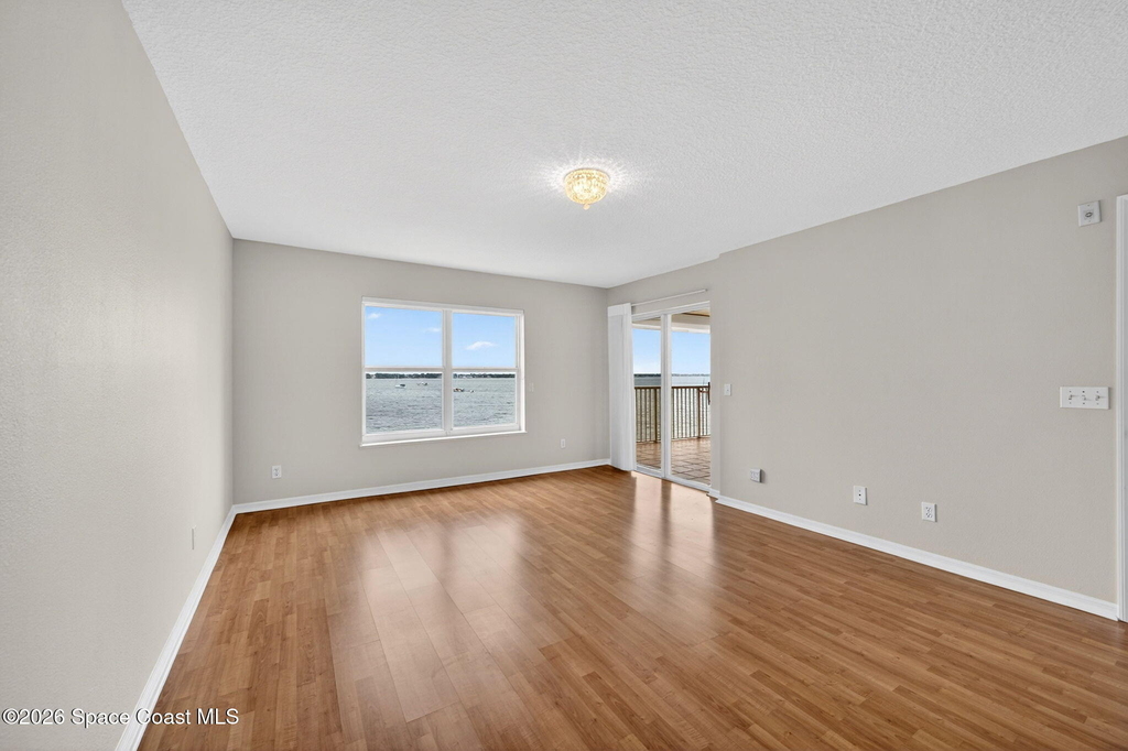 102 Riverside Drive - Photo 28