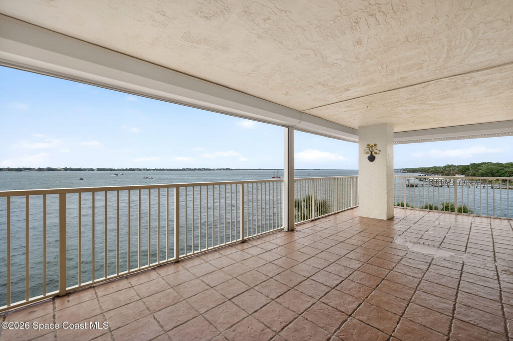 102 Riverside Drive - Photo 45