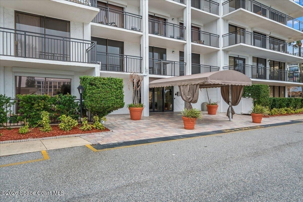 2100 N Atlantic Avenue - Photo 0