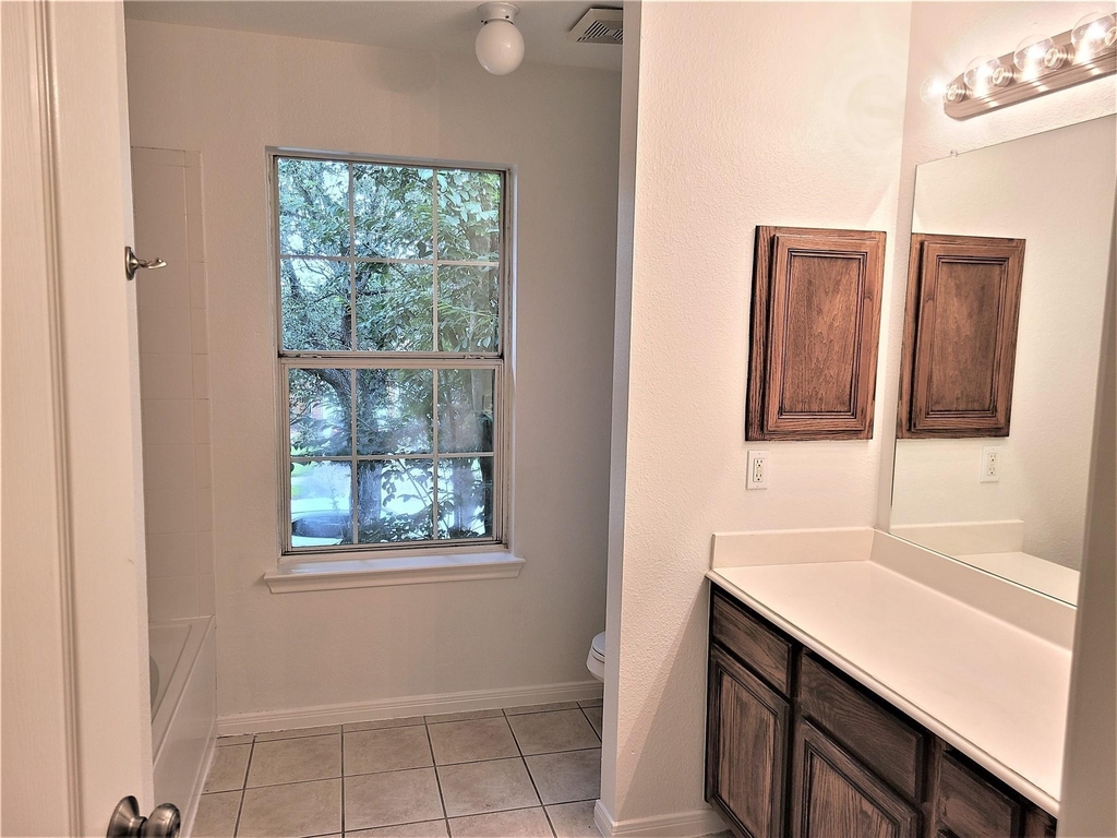 10026 Gil Jr Lane - Photo 8