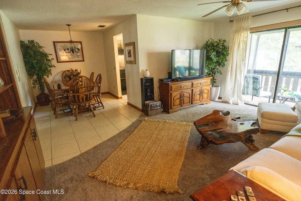 605 Saint Albans Court W - Photo 6