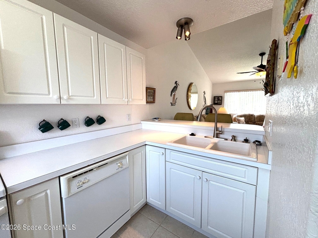 419 Ocean Park Lane - Photo 9