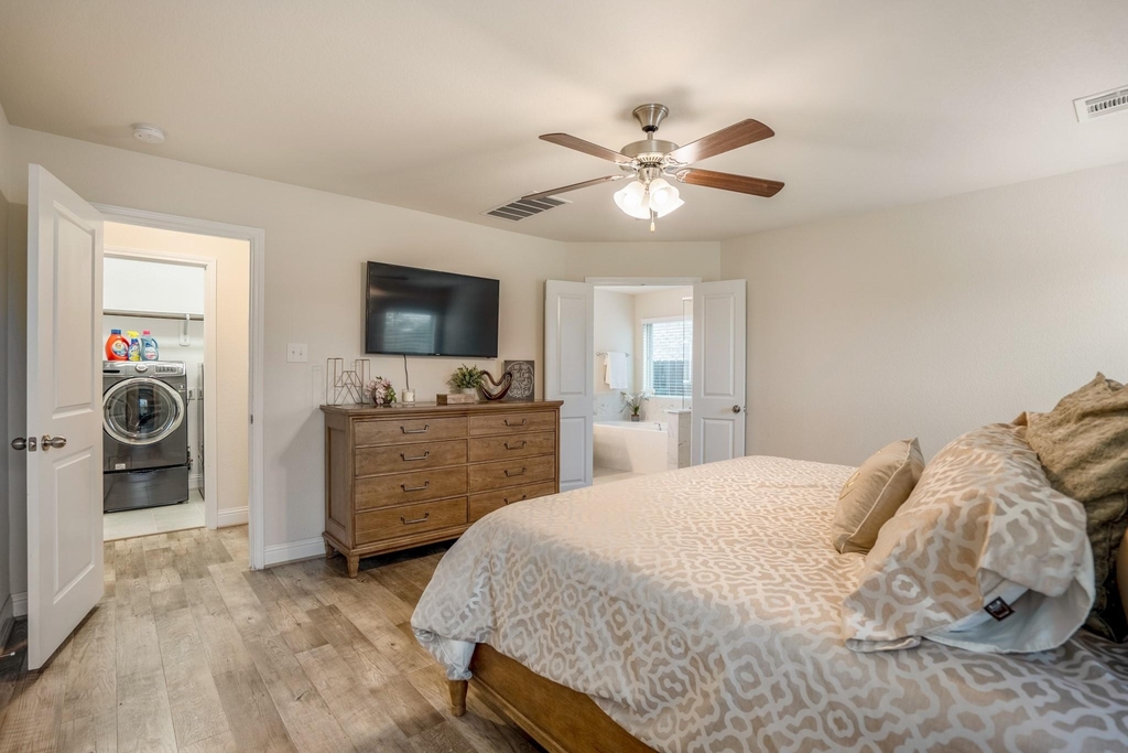 4115 Steven Falls Court - Photo 32