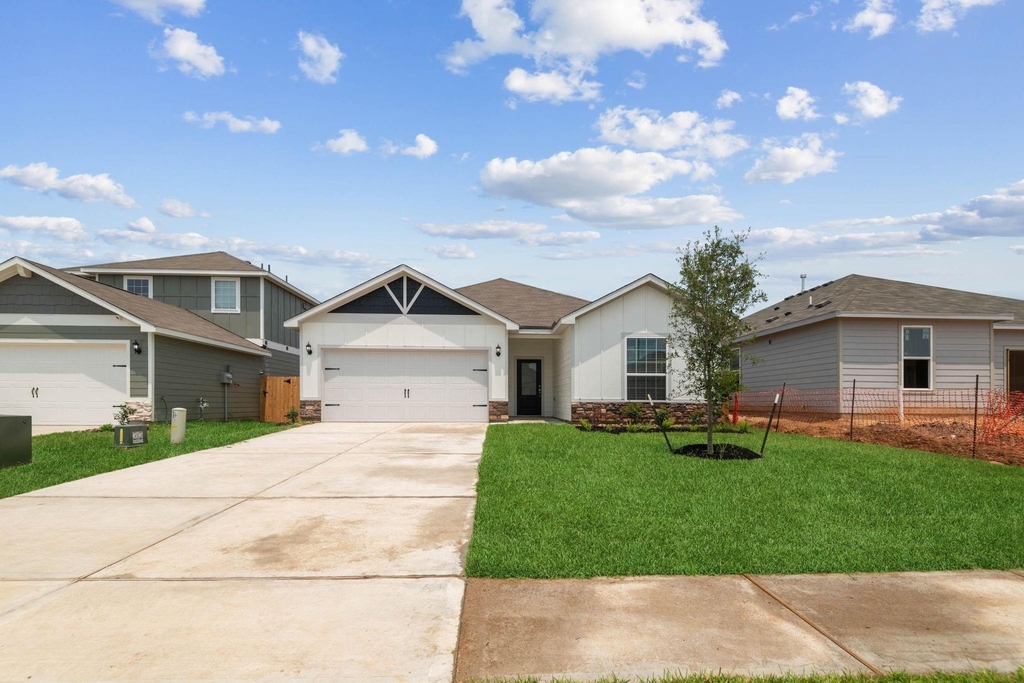 345 Fastboy Lane - Photo 0