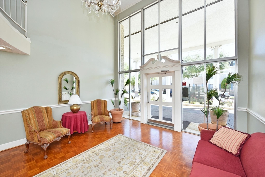 2600 Bellefontaine Street - Photo 3