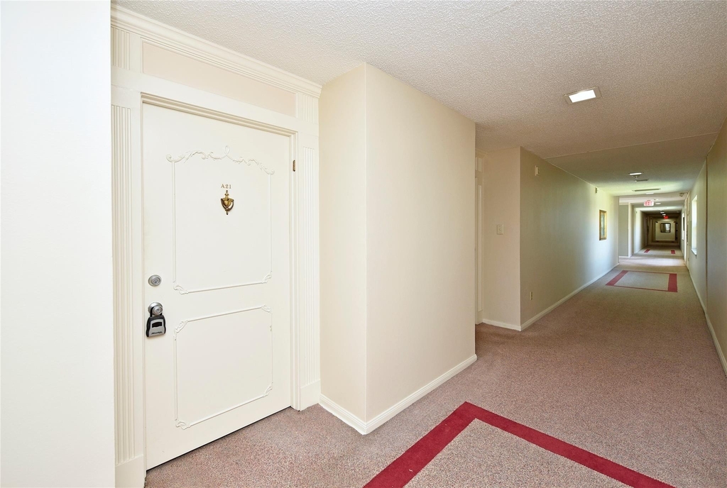 2600 Bellefontaine Street - Photo 8