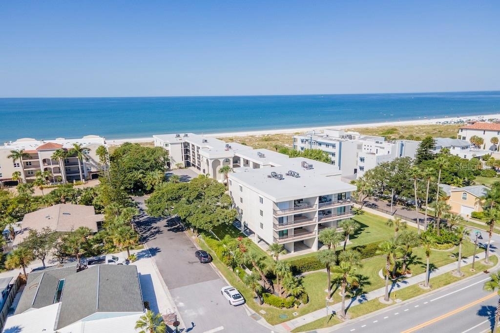 3200 Gulf Boulevard - Photo 52