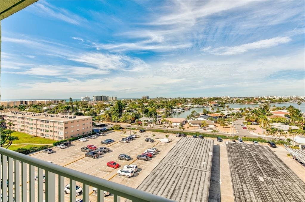 400 64th Avenue - Photo 7