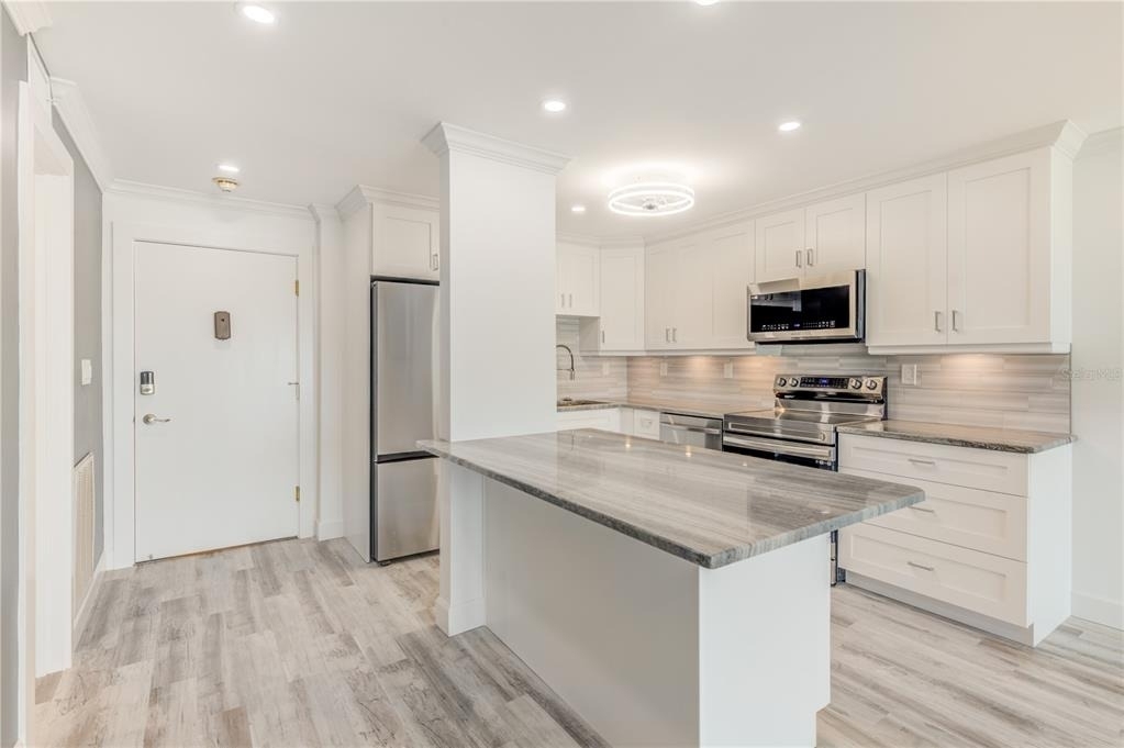 400 64th Avenue - Photo 2