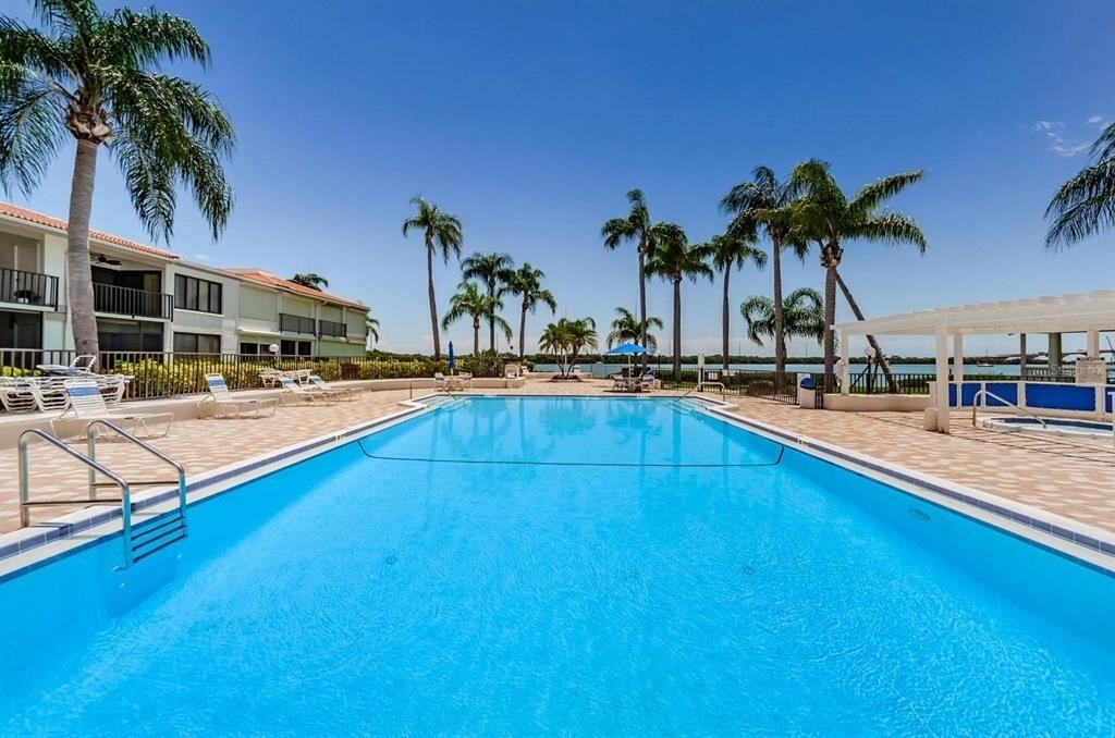 6295 Bahia Del Mar Circle - Photo 10