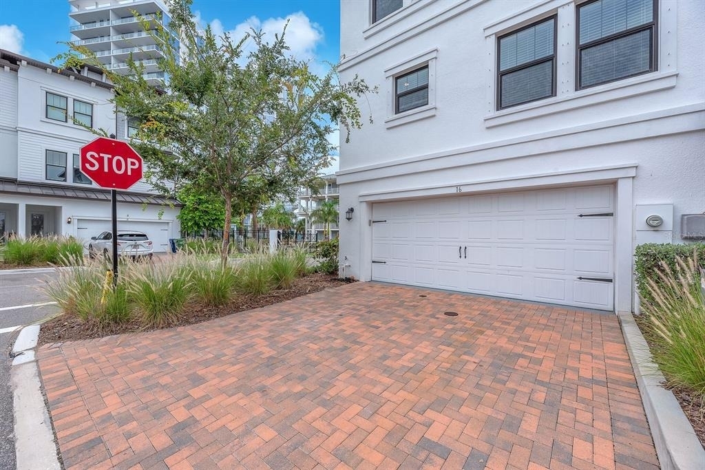 5351 Bridge Street - Photo 33