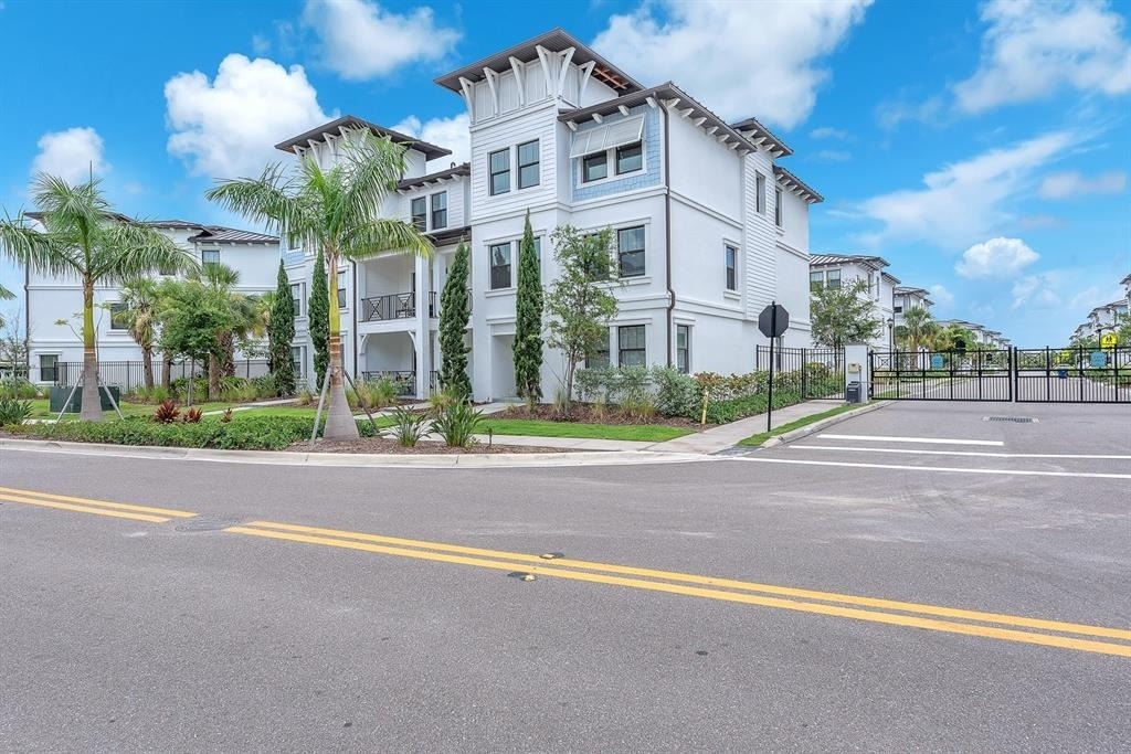 5351 Bridge Street - Photo 4
