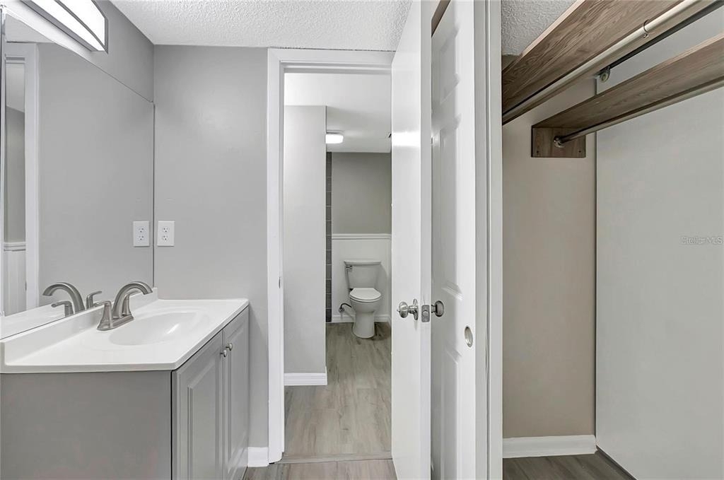 709 Russell Lane - Photo 12