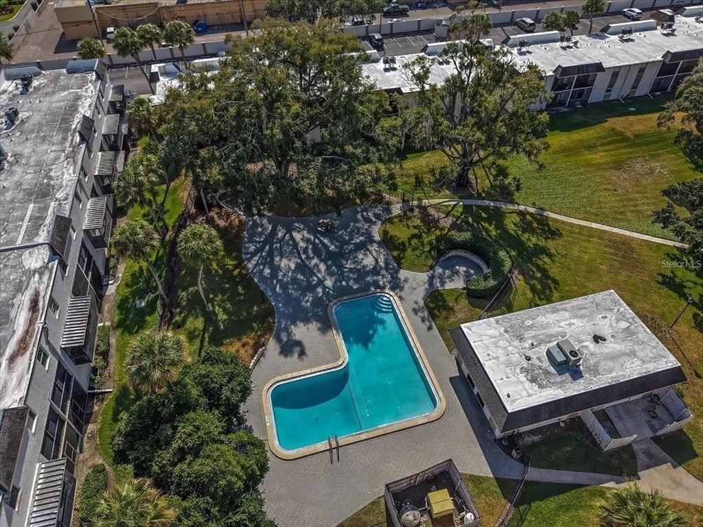 709 Russell Lane - Photo 36