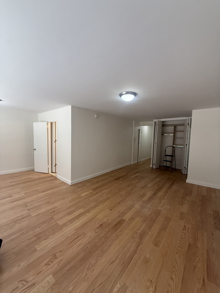 236 East 36th Street - Photo 0