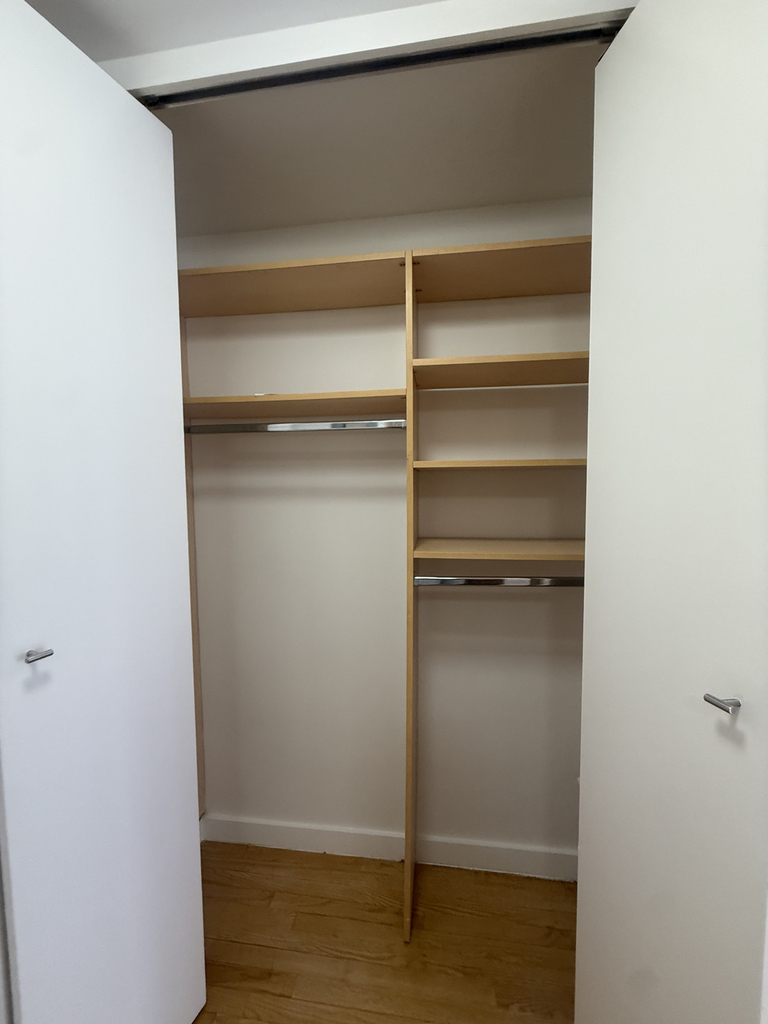 236 East 36th Street - Photo 8