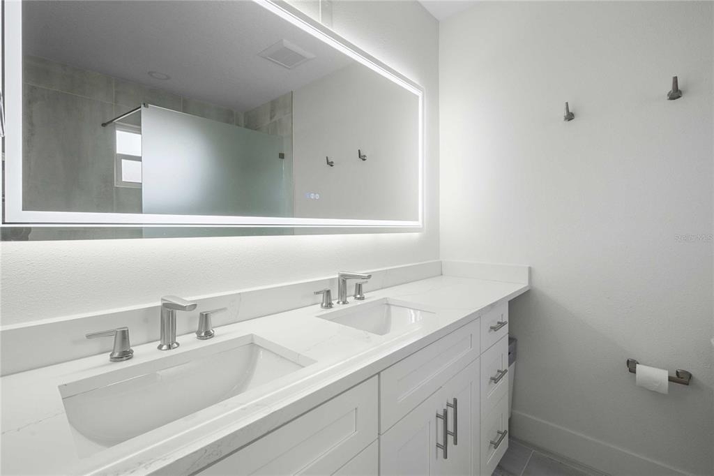 2203 N Boulevard - Photo 33