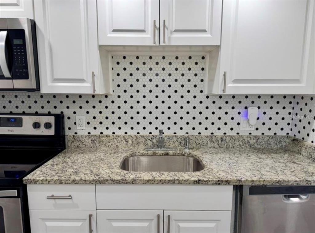 6312 Newtown Circle - Photo 2