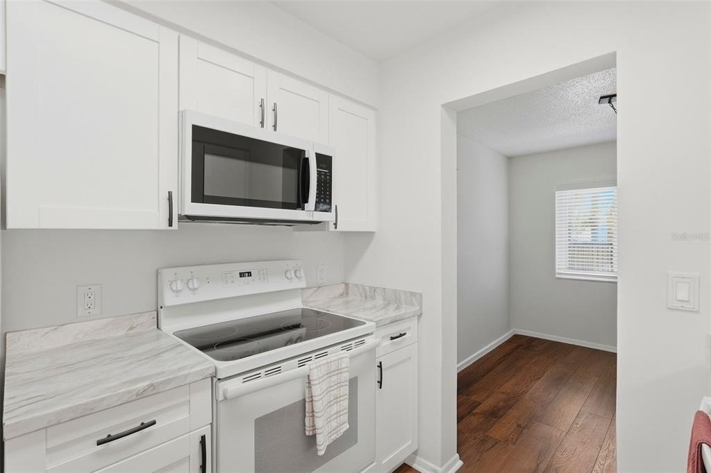 350 79th Avenue N - Photo 5